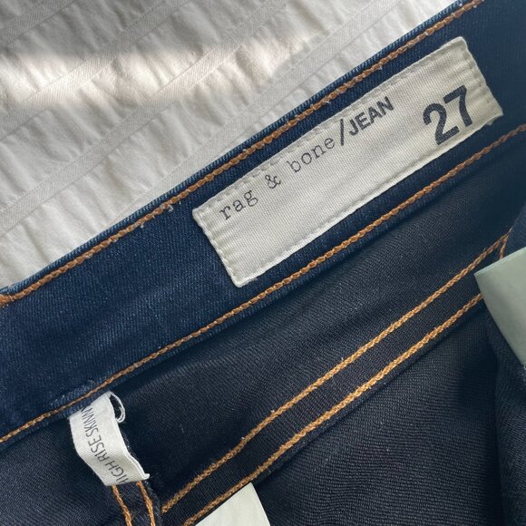 Rag & Bone High-Rise Skinny Jeans in dark indigo/blue denim wash - Picture 5 of 10